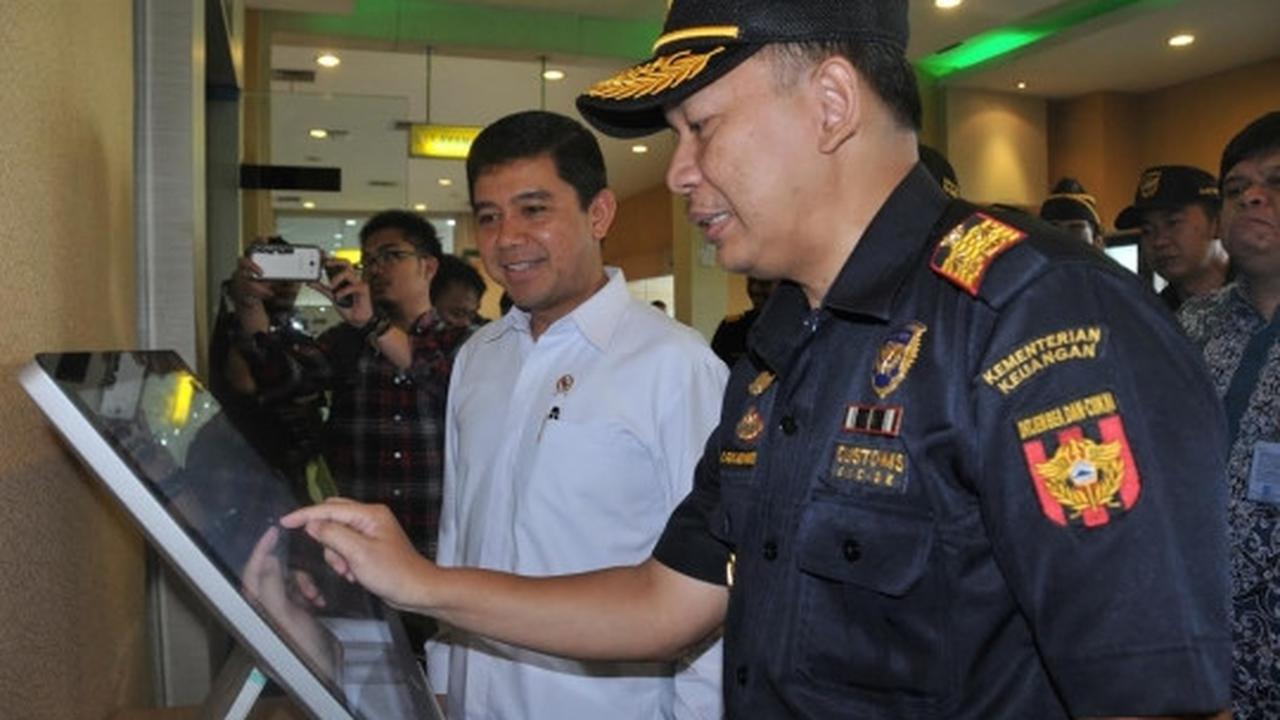 Hari kedua masuk kerja, Menteri Yuddy gelar sidak ke 5 tempat