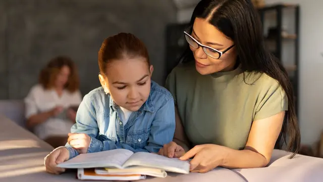 Parenting 101: Tips Meningkatkan Daya Baca Anak di Era Digital - 2