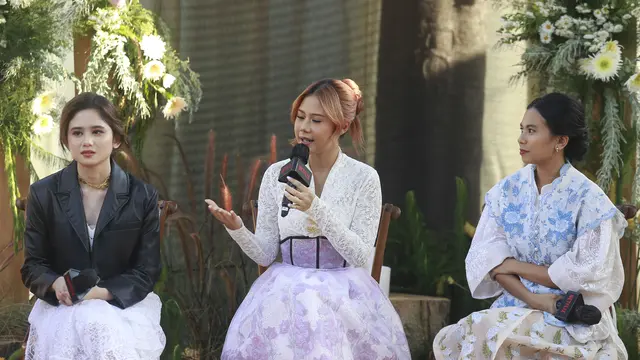 Tissa Biani, Nadin Amizah, dan Kamlia Andini dalam perilisan lagu tema Serial Gadis Kretek, Jumat (29/9/2023). (Foto: Bayu Herdianto/KapanLagi)