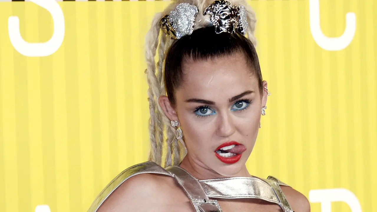 [Bintang] Miley Cyrus