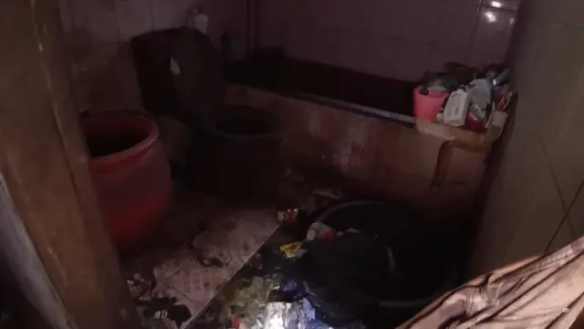 Kisah Viral Dokter Wayan, Huni Rumah Megah Kotor dan Penuh Sampah