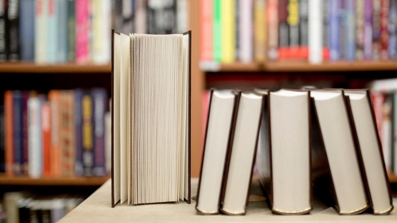 160 Contoh Kata Pengantar dalam Buku yang Baik dan Benar