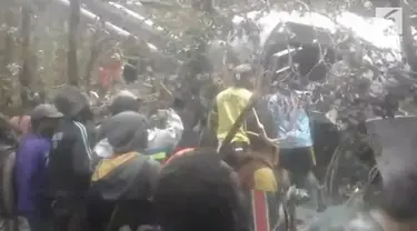 Pesawat dimonim yang jatuh di Gunung Menuk, Oksibil pegunungan bintang tim SAR gabungan telah melakukan evakuasi seluruh korban dari lokasih kejadian ke Rumah Sakit Umum daerah Oksibil.