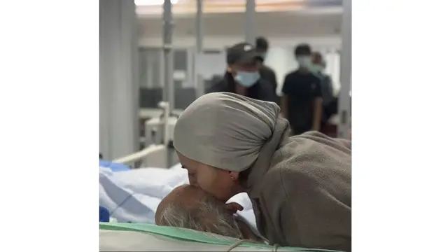 Ayah Wanda Hamidah Meninggal, Ini 6 Potret Kenangannya yang Menyentuh Hati