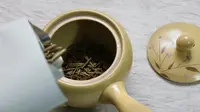 Ilustrasi hojicha. (dok. Unsplash/Dasha Xue)
