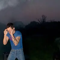 Harry Styles mengusung fashion sustainble di album terbarunya. [@harrystyles]