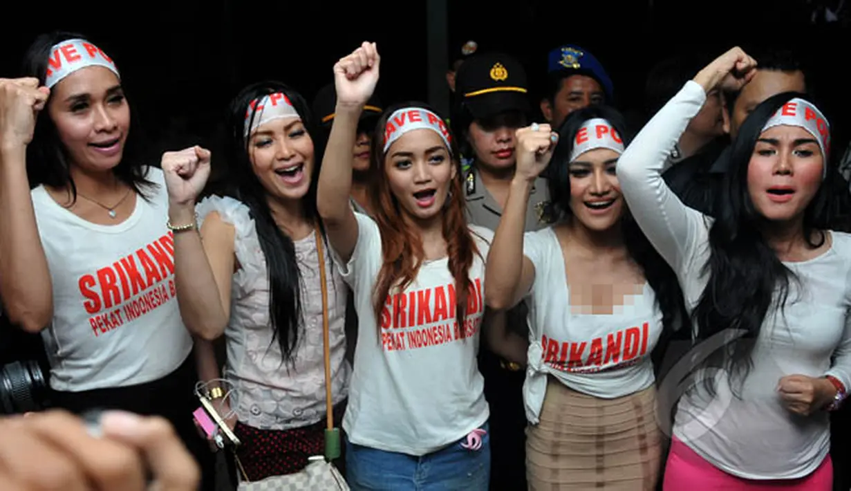 Puluhan perempuan cantik meramaikan sidang praperadilan yang diajukan Komjen Pol Budi Gunawan di PN Jakarta Selatan, Senin (9/2/2015). (Liputan6.com/Johan Tallo)