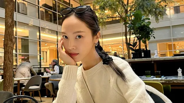 Jessica Jung (Instagram @jessica.syj)