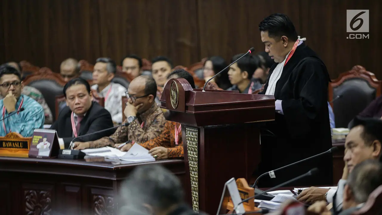 Kuasa Hukum KPU Paparkan Keterangan di Sidang Sengketa Pilpres
