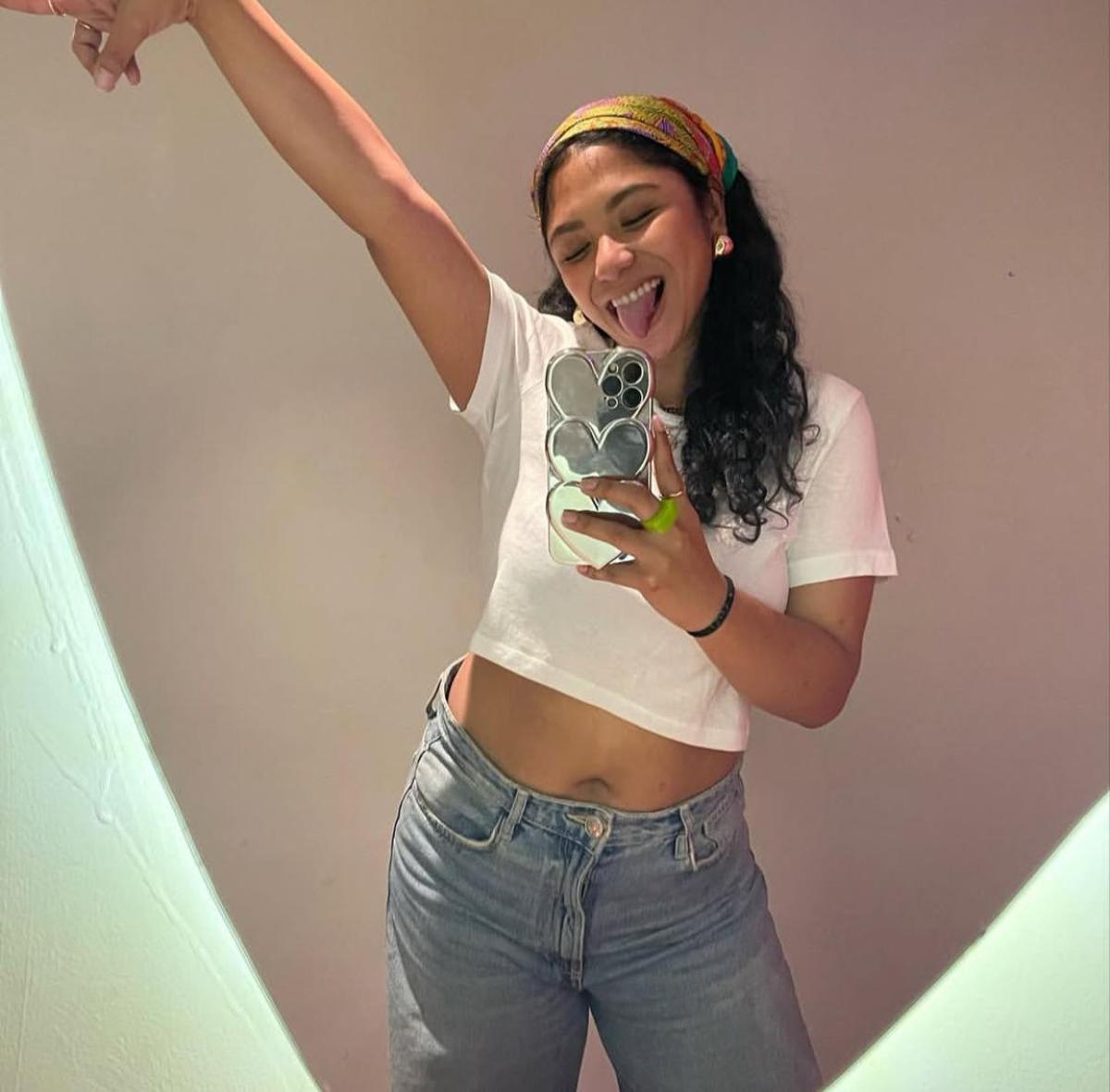 7 Potret Nadine Emmanuella, Anak Ruth Sahanaya yang Makin Memikat dan Stylish
