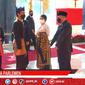 Ketua DPR Puan Maharani mengenakan baju adat Bali saat menyambut Presiden Jokowi dan Wapres Ma;ruf Amin di Sidang Tahunan MPR 2021. (Istimewa)