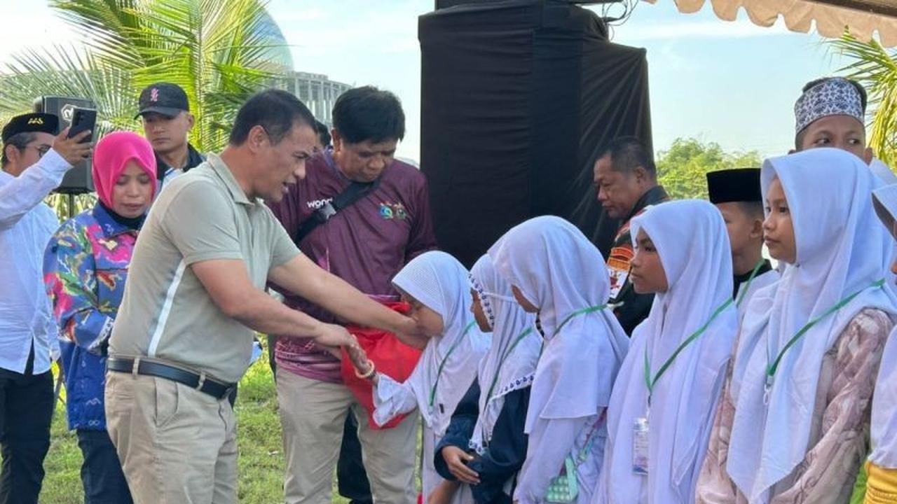 Penutupan PSBM XXVI di Makassar Diwarnai Aksi Sosial Besar, Ribuan Paket Sembako Disalurkan