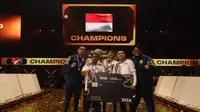 Timnas Indonesia berhasil meraih gelar juara FIFAe World Cup 2024 kategori konsol, setelah mengalahkan Brasil di final yang berlangsung di&nbsp;SEF Arena, Riyadh, Arab Saudi, Kamis (12/12/2024). (dok. FIFAe)