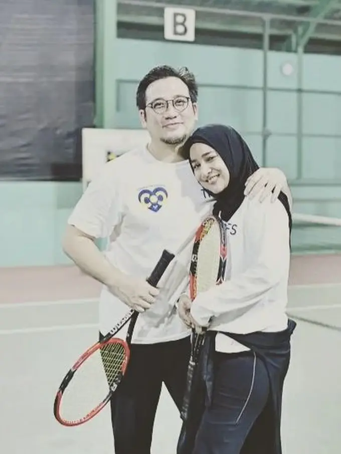 Tengku Firmansyah dan Cindy Fatika Sari