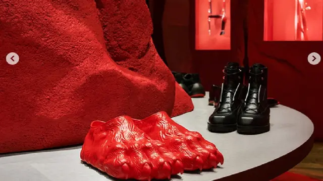 Koleksi Debut Jaden Smith untuk Christian Louboutin di Paris Fashion Week