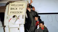Tawanan AS di Iran yang berhasil dibebaskan saat Revolusi Islam pada 1979 (AP Photo)