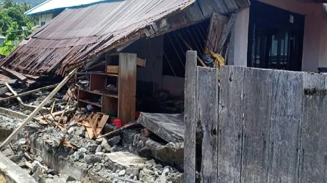 Gempa Halmahera