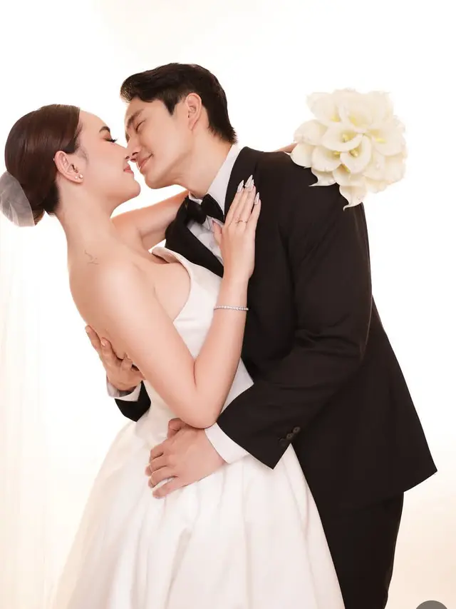 Foto Prewedding Amanda Manopo kenakan perhiasaan silver. [@fdphotography90]