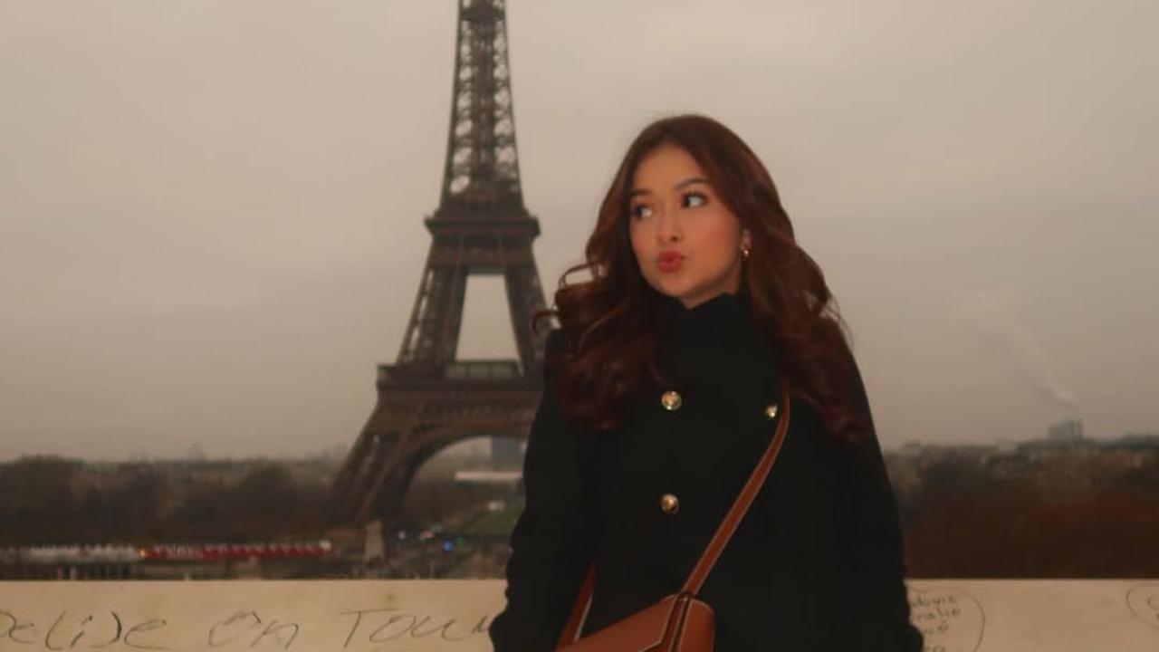 Potret Cantik Rebecca Klopper Liburan ke Eropa, Outfinya Tak Pernah Gagal