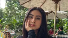 Siapa sangka, sosok selebgram Afifah Riyad ini sekilas mirip aktris Margin Winaya Hermawan atau yang kerap disapa Margin Wiweherm. (Liputan6.com/IG/@afifahriyad)