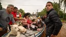 Jumlah korban tewas akibat banjir dan tanah longsor yang dipicu oleh badai di Brasil selatan telah meningkat menjadi 58 orang. (Carlos Fabal/AFP)