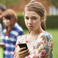 Membiasakan diri untuk menjaga tulisan di media sosial. (Via: Teens Against Bullying)