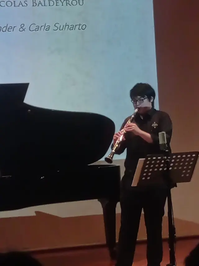 Sean Nicholas Alexander tampil di event 3rd Clarinet Chamber Concert