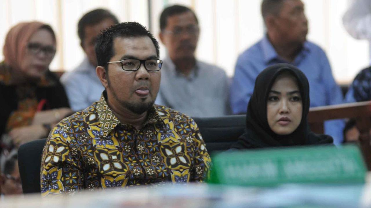 Budi Antoni Aljufri, nomor urut 9 dari NasDem, dapil Sulawesi Selatan II.
