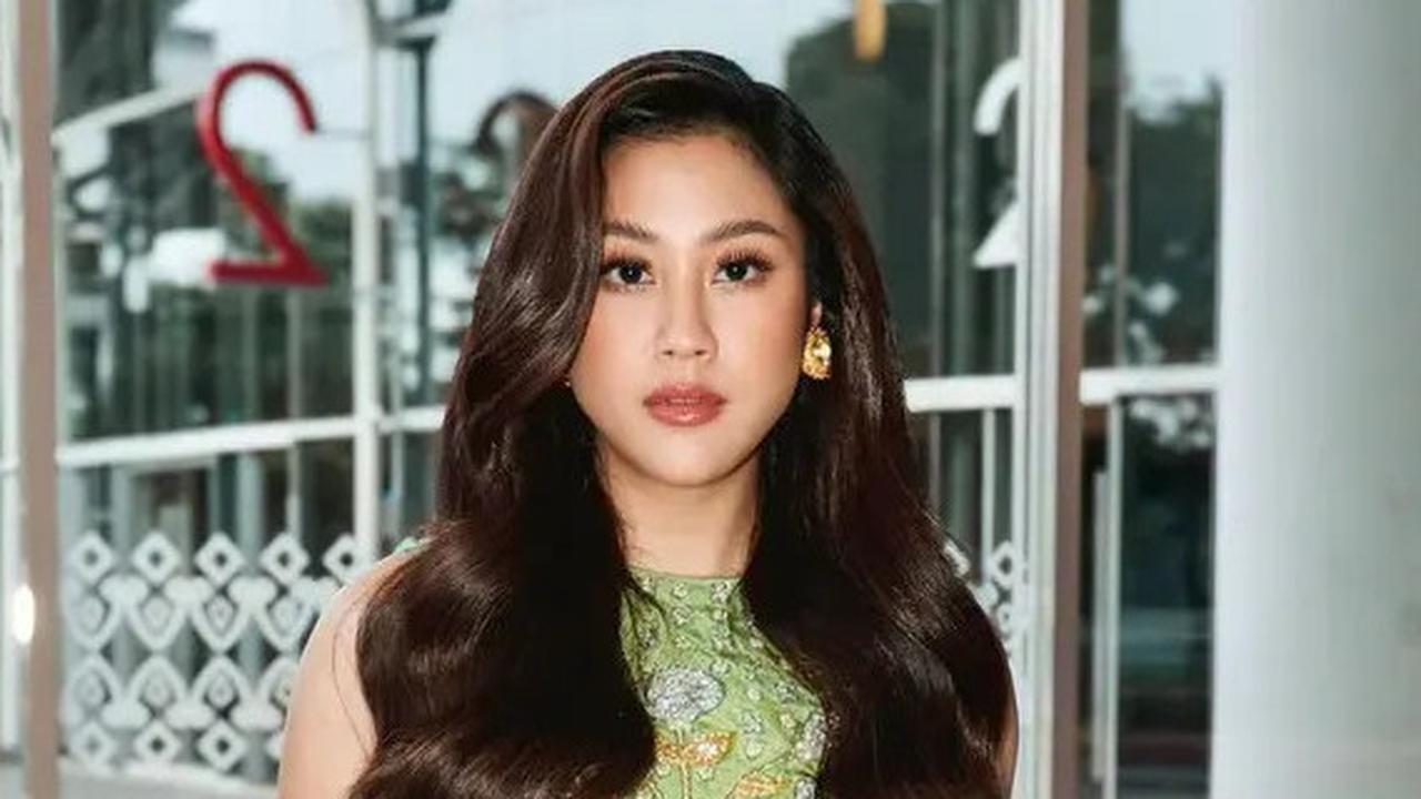 6 Artis Cilik Hadir di Malam Anugerah Piala Citra FFI 2024, Sherina Tampil Cantik Menawan dengan Gaun Kembang 7 Rupa