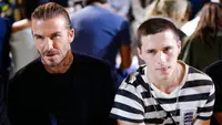 Brooklyn Hapus Tato Penghormatan untuk David Beckham di Tengah Ketegangan Keluarga