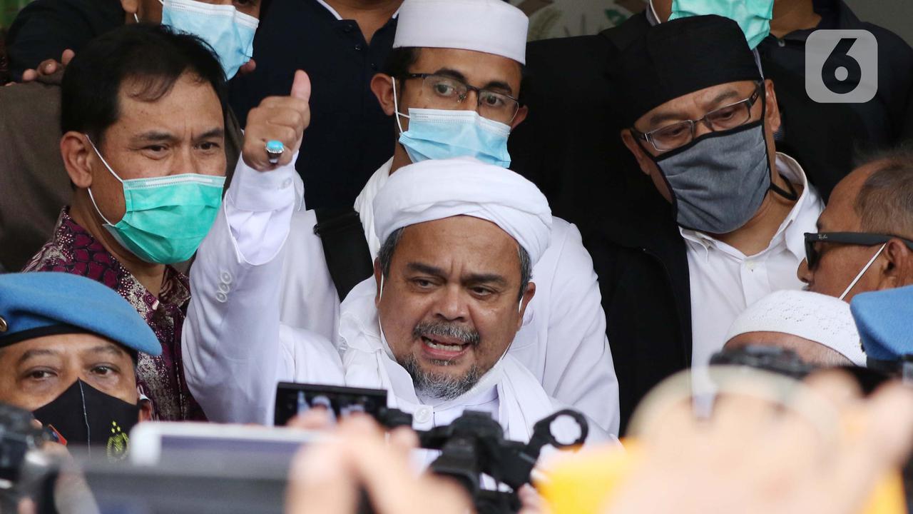 Datangi Polda Metro Jaya, Rizieq Shihab Diperiksa Sebagai Tersangka