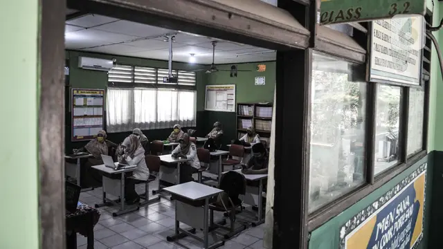 Hari Pertama Tahun Ajaran Baru 2020 di Tengah Pandemi