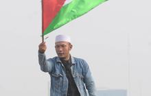 FOTO: Massa Munajat Kubro 212 Latunkan Zikir dan Doa untuk Palestina