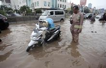 Cara Mengatasi Motor Mogok Setelah Terendam Banjir