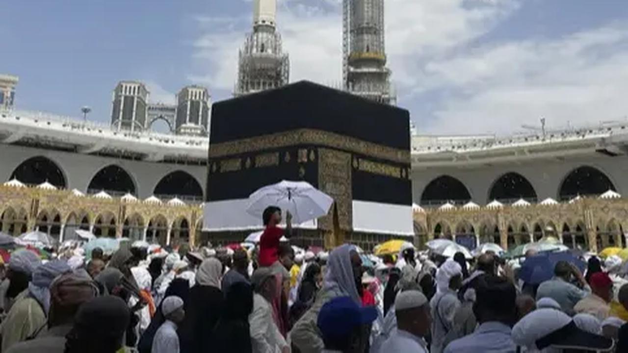 Kisah ini dituturkan dalam Tafsir Ibn Katsir, saat menjelaskan QS Ad-Dukhan ayat 37. Begini kisahnya (swipe ke slide berikutnya):