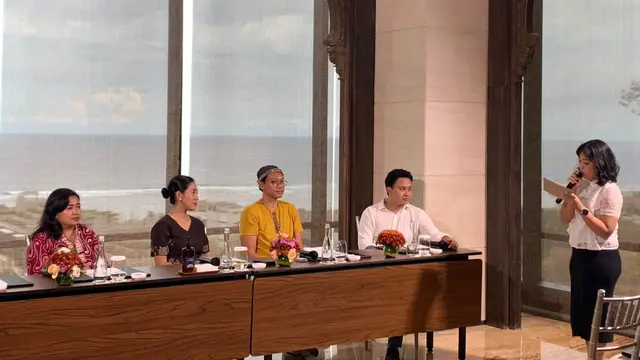Koleksi Busana Terinspirasi Warisan Toraja di Kampanye Unity in Diversity