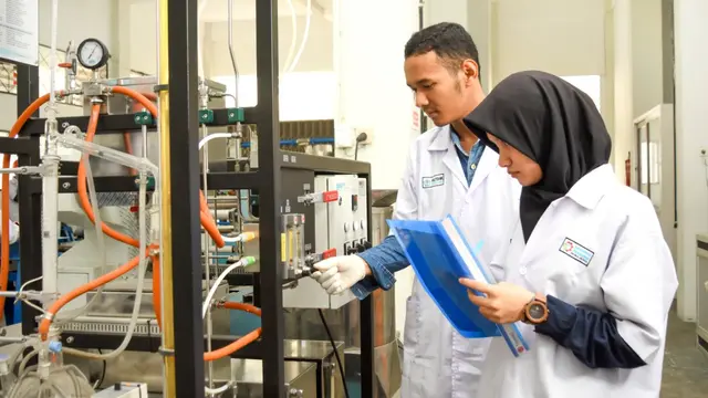 Politeknik ATI Padang Kementerian Perindustrian.