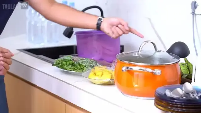 Semakin Sukses di Dunia Hiburan, Begini Potret Rumah Dustin yang Punya Bentuk Ruangan Mengerucut