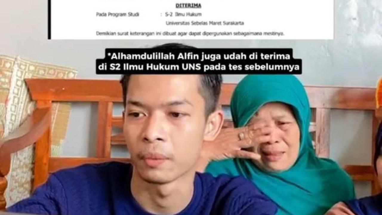 Tak hanya di UGM, sebelumnya ia juga sudah diterima di S2 Hukum UNS.