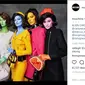 Para model tampil bak Jackie O dengan tubuh warna-warni. (Instagram/ Moschino)