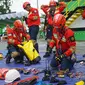 Salah satu peserta Berau Coal Fire Rescue Challenge unjuk kebolehan dalam ajang yang diselenggarakan untuk meningkatkan kesiapsiagaan tanggap darurat di area pertambangan.
