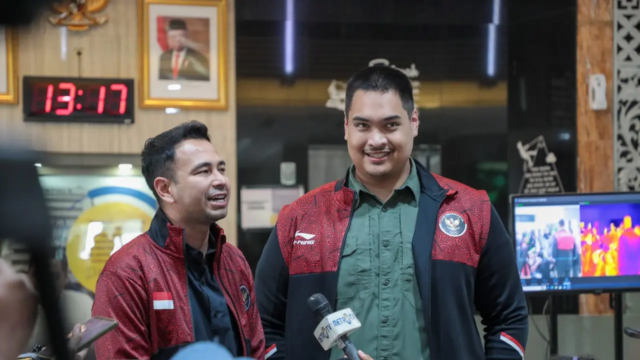 Raffi Ahmad bersama Menpora Dito