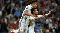 Striker Real Madrid Cristiano Ronaldo merayakan gol ke gawang Sporting CP pada laga Liga Champions di Santiago Bernabeu, Madrid, Rabu (14/9/2016). (Reuters/Juan Medina)