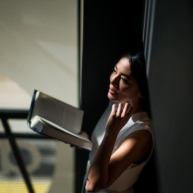 Dewi Lestari. (Foto: Instagram @deelestari)