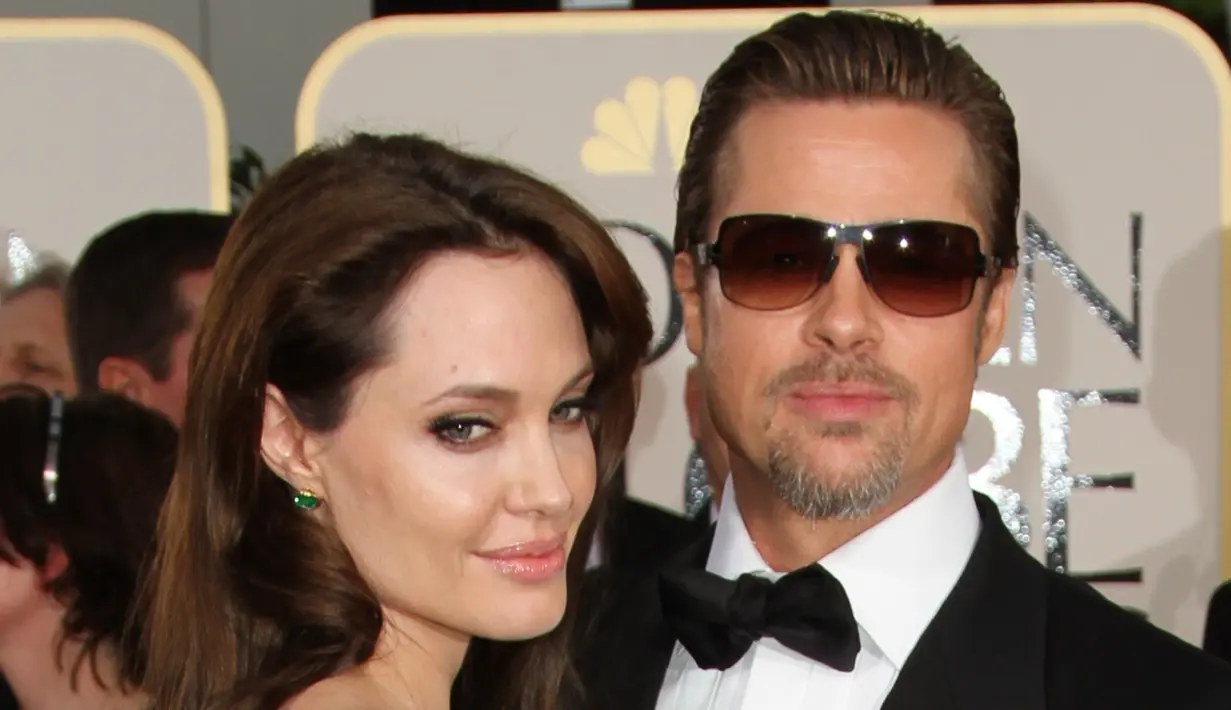 Dilansir dari HollywoodLife, aktris tersebut ingin mengadopsi anak ketujuh meski perceraiannya dengan Brad Pitt masih terus berproses. (Valerie Macon AFP)