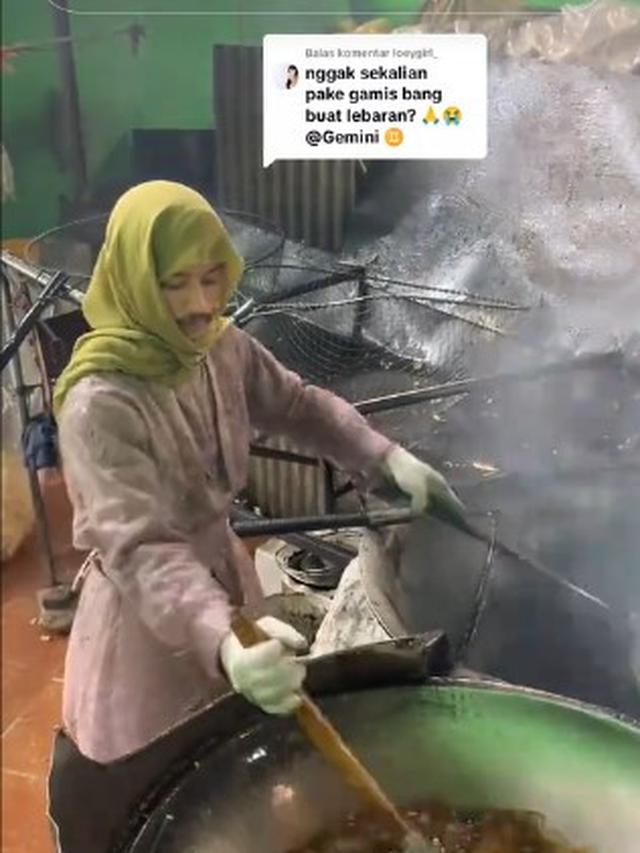 Outfit Nyeleneh Tukang Goreng Kerupuk