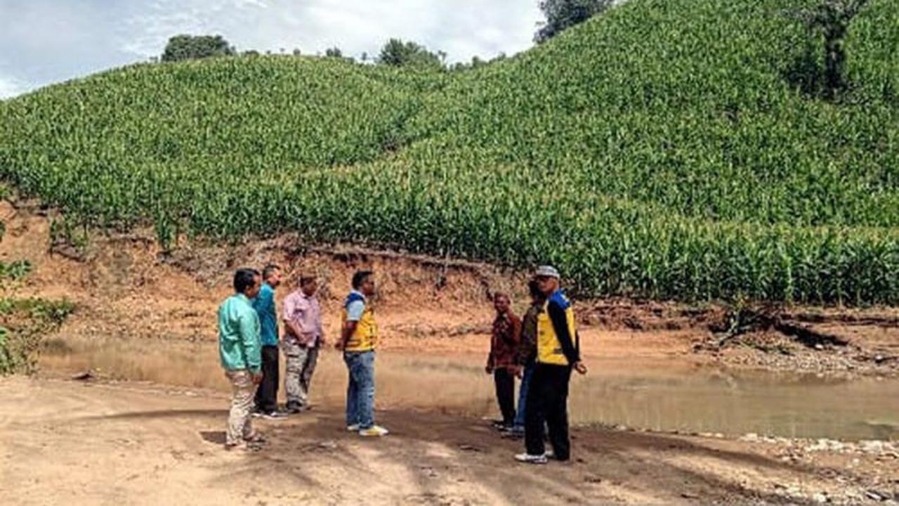 Banjir Gorontalo: Empat Titik Kritis Akses Jalan Putus di Desa Buhu, Penanganan Mendesak