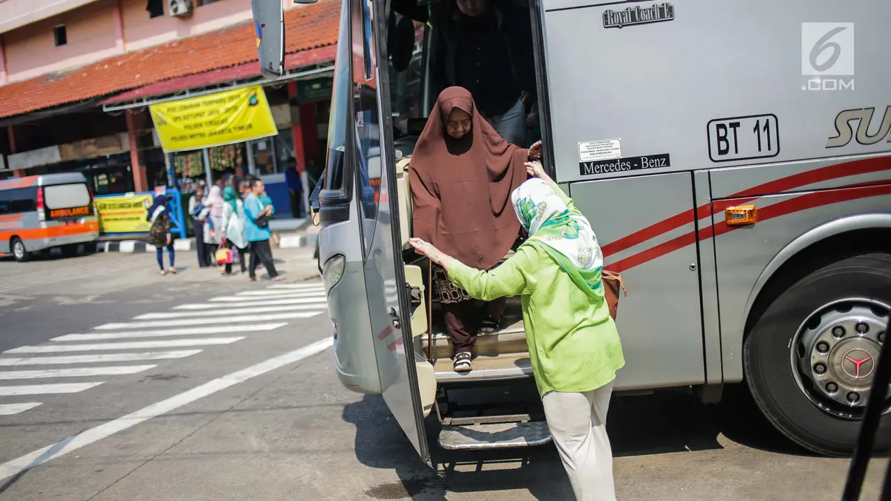 Arus Balik Lebaran 2019 di Kampung Rambutan