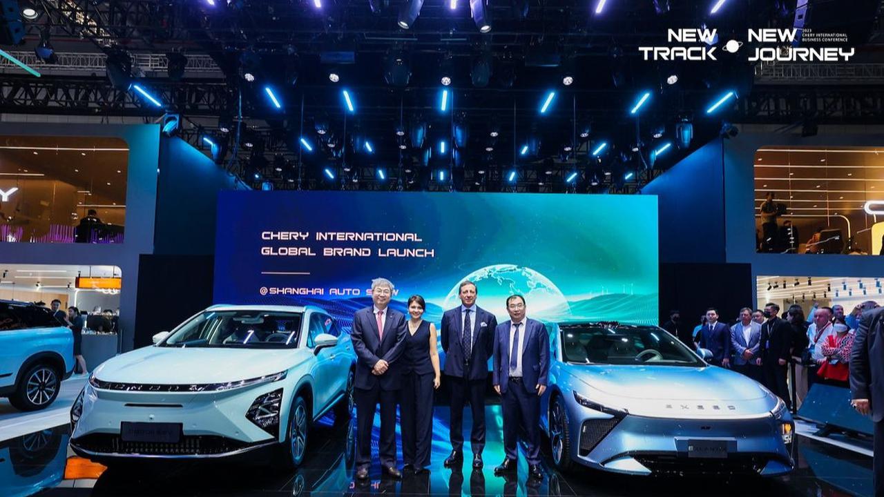 Berada di peringkat ke-8 di pasar mobil China tahun lalu, Chery memutuskan ekspansi ke Eropa seperti pabrikan lain.<br>Chery bersiap meluncurkan SUV merek 'Omoda' dan 'Jaecoo' di&nbsp; pasar utama Eropa, termasuk Jerman, Inggris, Spanyol, Italia, dan Pran