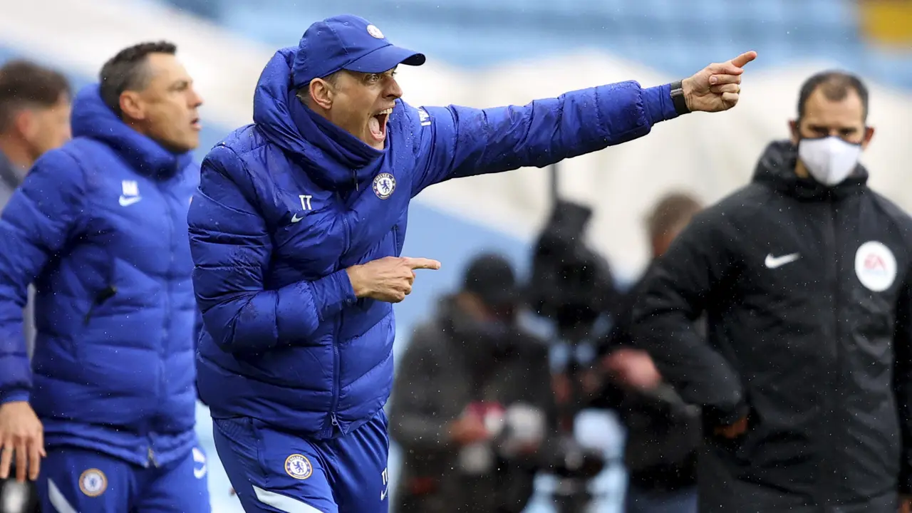 Foto Liga Inggris: Tumbang di Markas Aston Villa, Chelsea Hampir Gagal ke Liga Champions